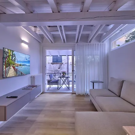 Contrada Apartment *